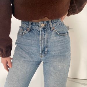 💙BDG Mom Jeans💙